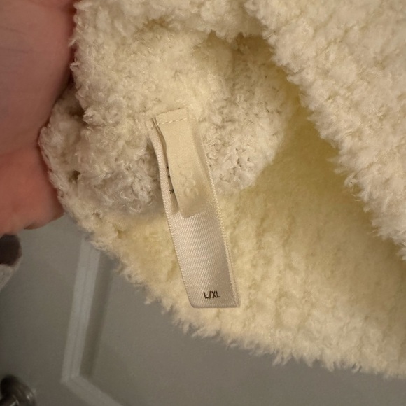 Skims Women's Cozy Knit Fuzzy Tank Top Sleeveless White size l/xl - Picture 3 of 3